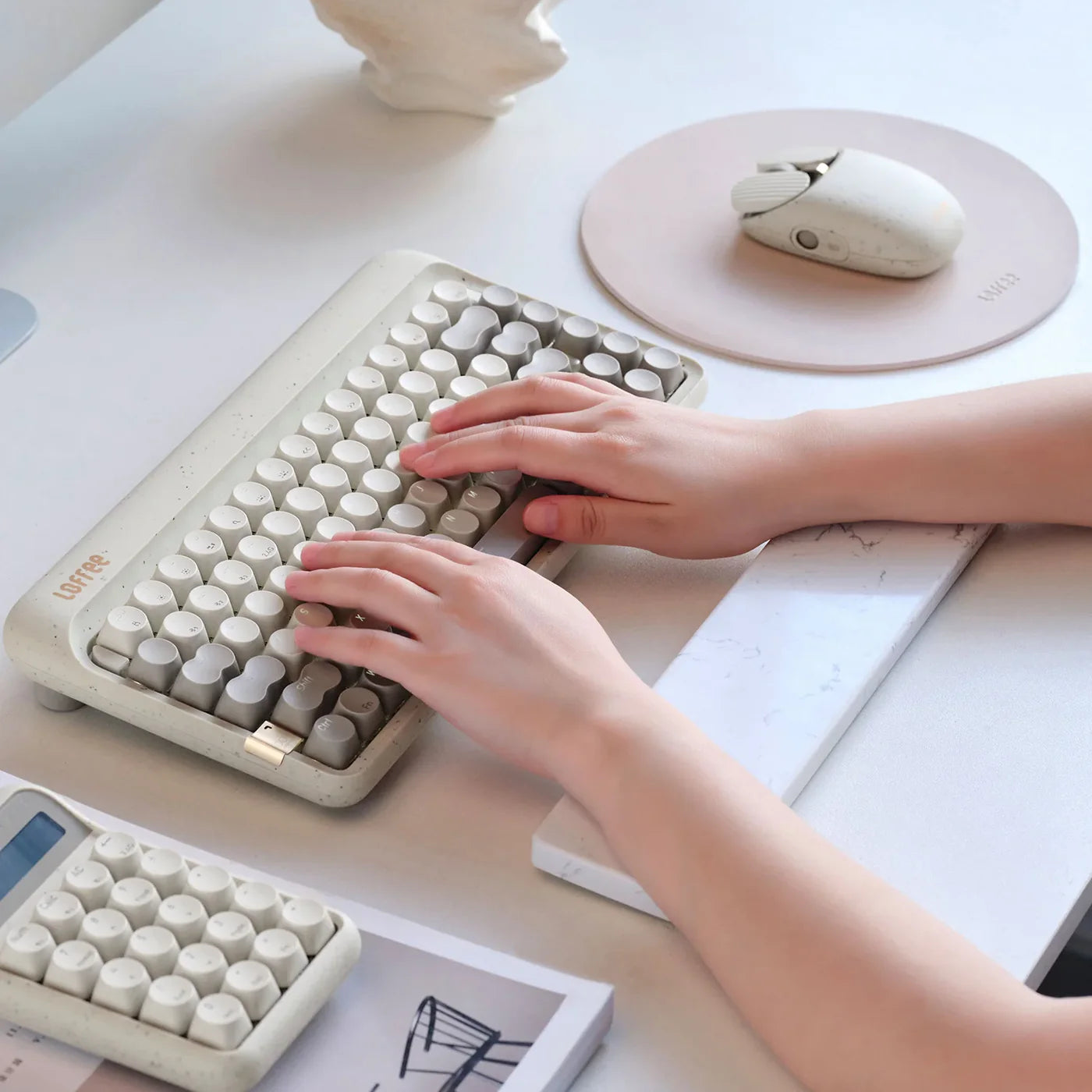 大理石鍵盤手枕